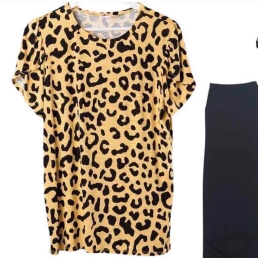 NWT Lularoe leopard cheetah print XL Olive shirt